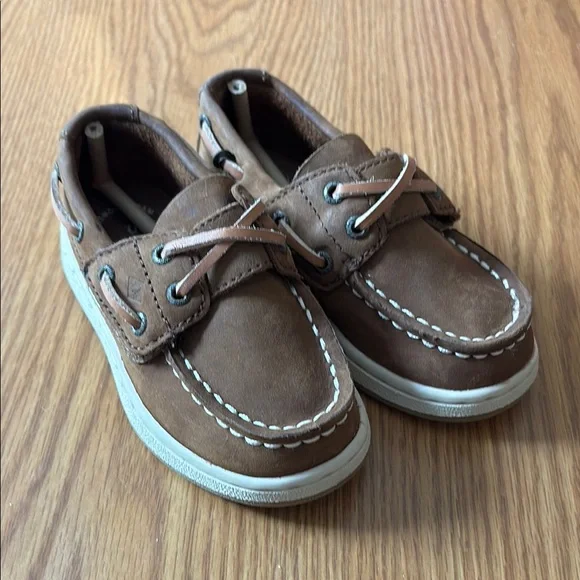 New Kids SPERRY Boat Shoes - Picture 1 of 5